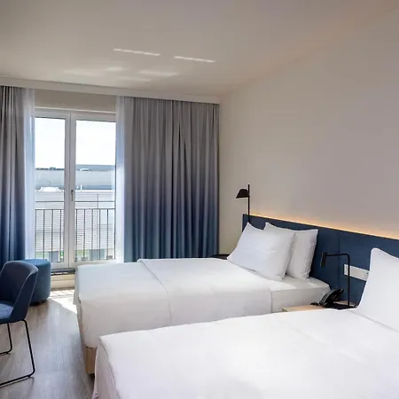 Hampton By Hilton North Hotel